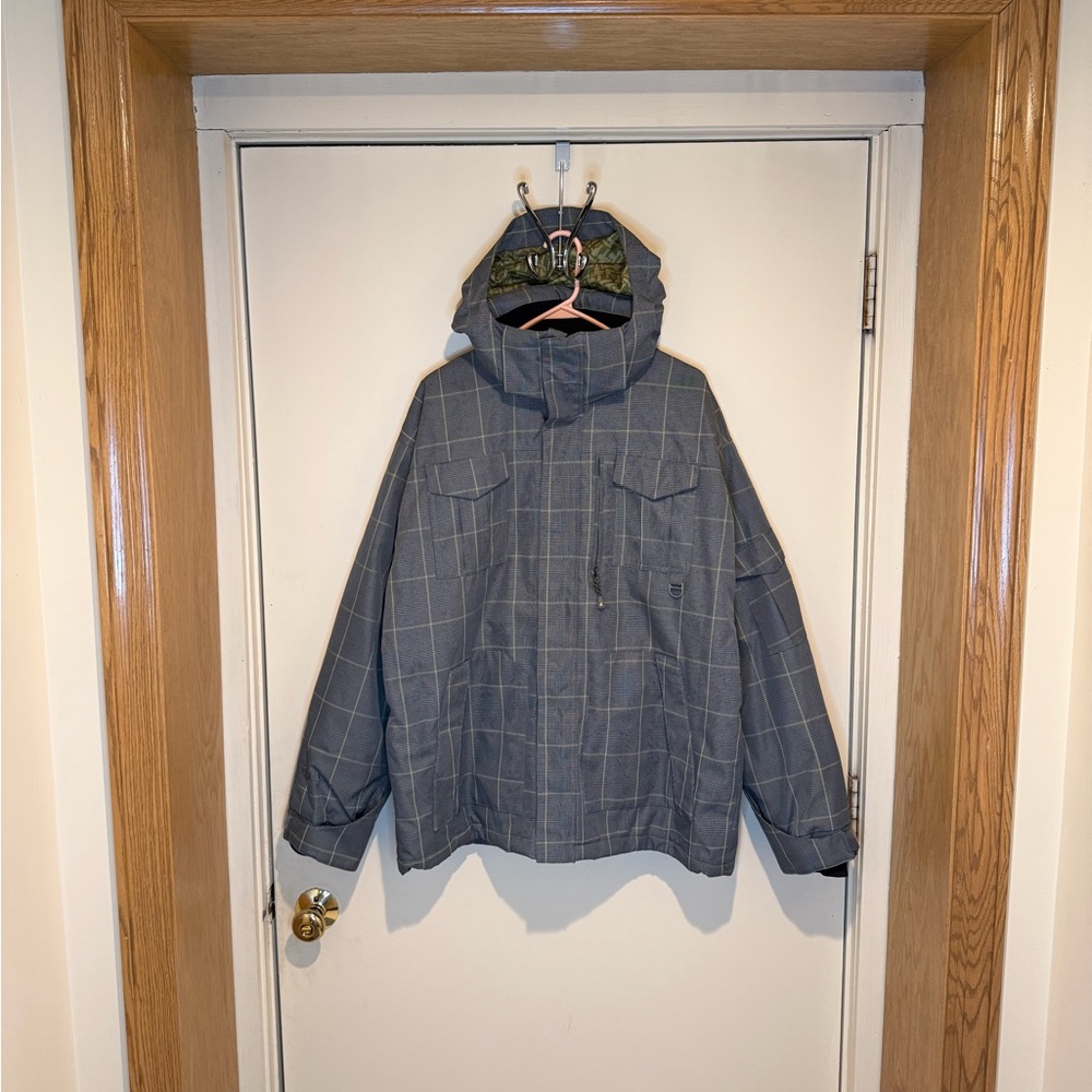 Liquid Board Wear Jacket 5000mm Venture Series Roswell Edition Ski Snowboard